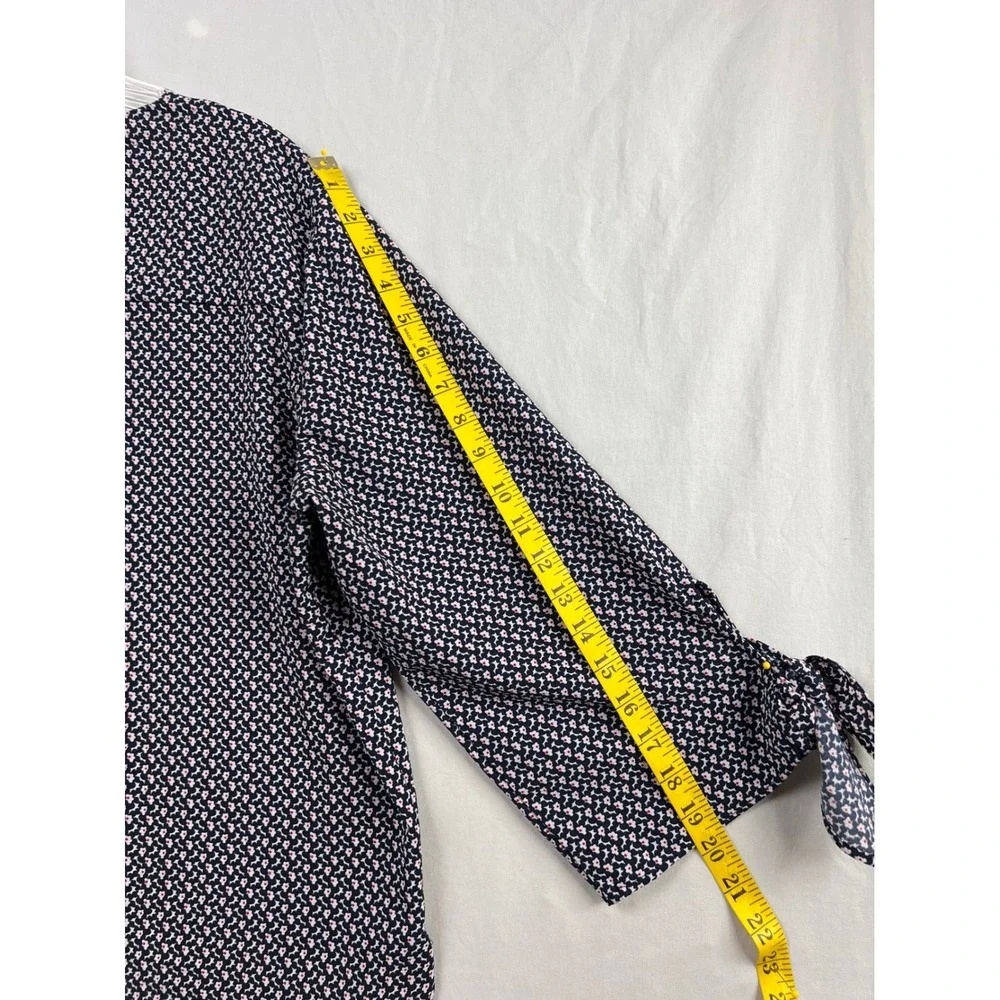 Michael Kors Blouse Women XL Navy Blue Floral V-Neck Tie Sleeve Top